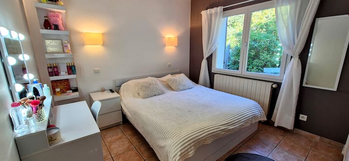 غرفة النوم 2