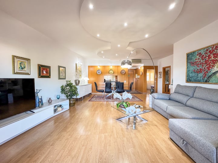 Apartment At Lagos Marina Park With Pool - Lagos