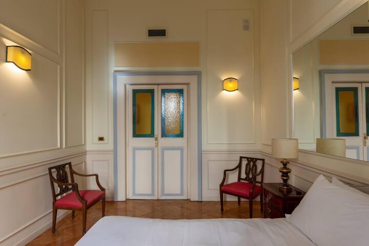 Appartamento Mercede in centro a Roma gallery image 5