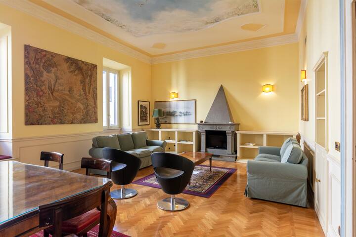 Appartamento Mercede in centro a Roma gallery image 4