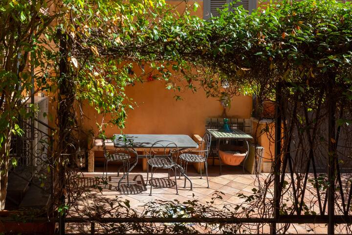 Appartamento Mercede in centro a Roma gallery image 2