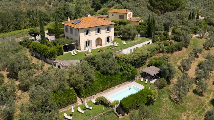 2 villas, private pools & garden - Excl. VacaVilla