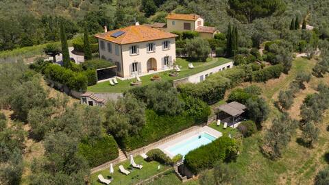 2 villas, private pools & garden - Excl. VacaVilla