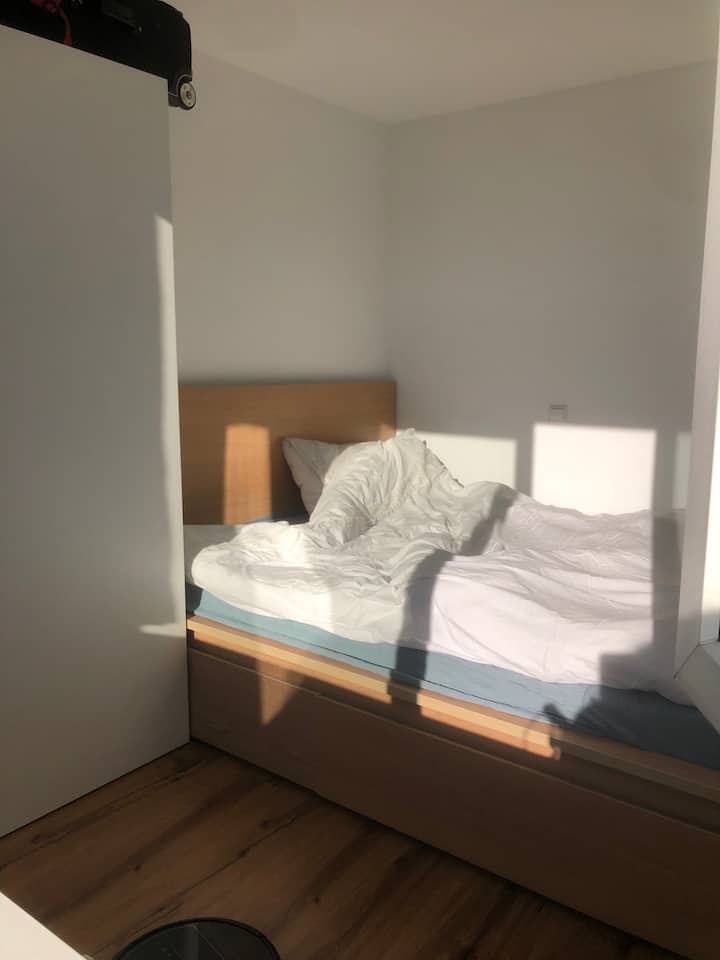 Dhomë gjumi 1