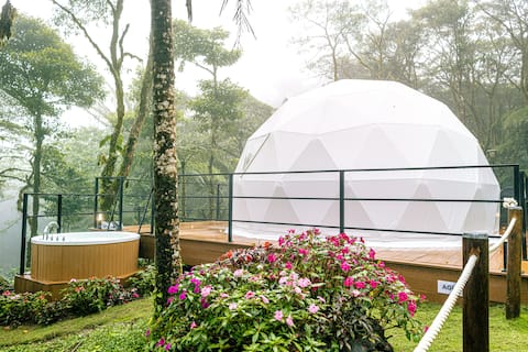 Los Domos Panama, Water Dome, Glamping in Altura.