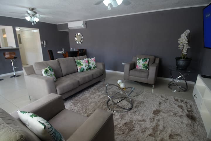 The Palms At Chatham, 2 Bed Wlk Hipstrip & Beach - Montego Bay