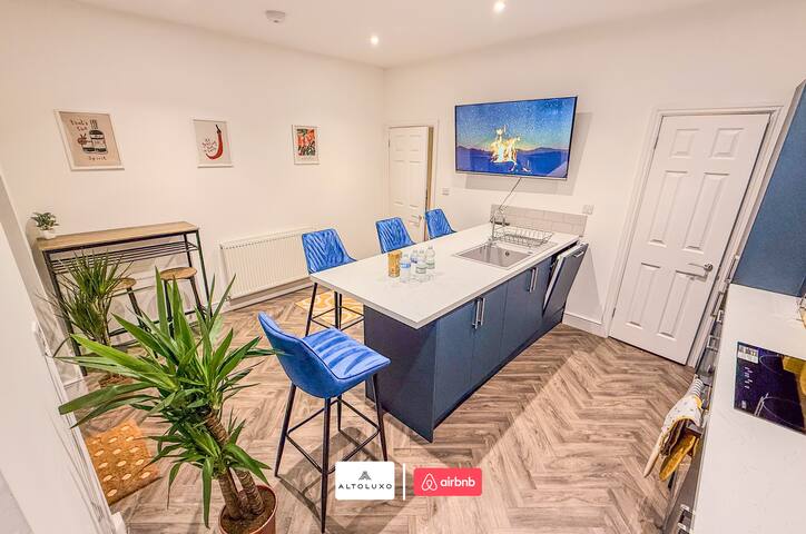 Long Term Discount|Modern|Contractors|Large Groups gallery image 3