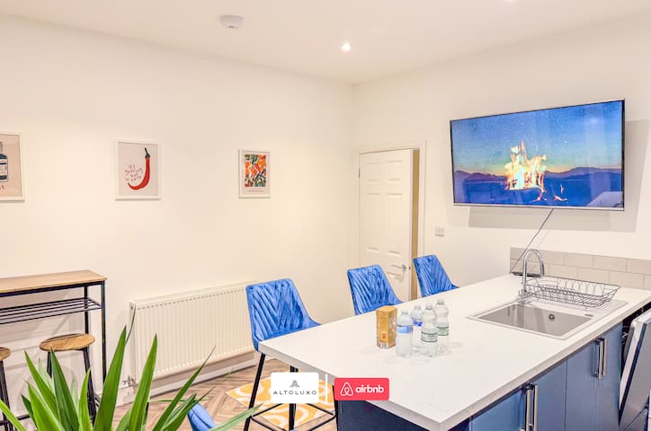 Long Term Discount|Modern|Contractors|Large Groups gallery image 4