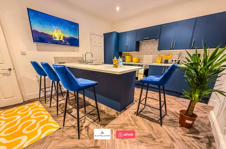 Long Term Discount|Modern|Contractors|Large Groups gallery image 2