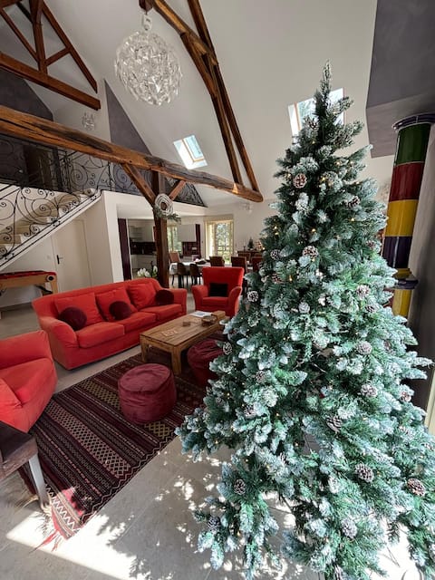 Nature cocoon in the heart of the Trois Pignons forest!