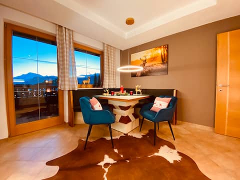 *Chalet Platzhirsch* Max Panorama View