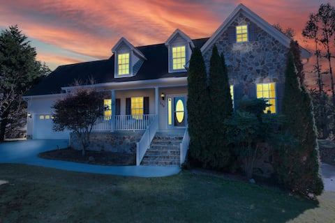 Paradise a Relaxing Retreat for up to 18 guests