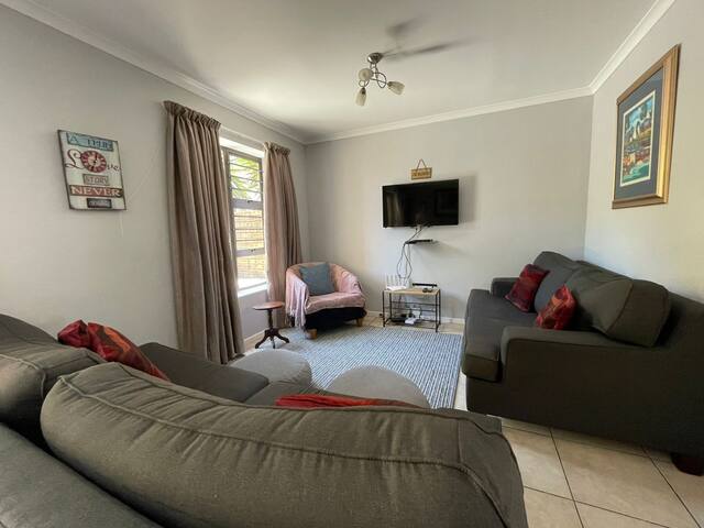 Coraldu Beach house gallery image 4