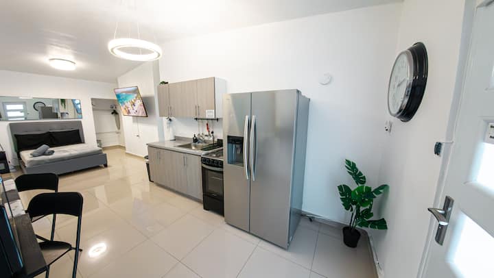 Clean|safe Area|parking|fast Wifi|generator - San Juan