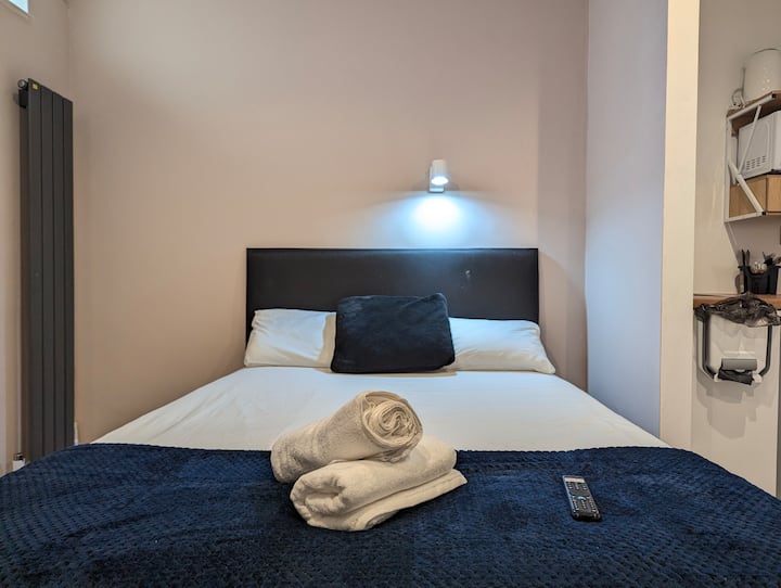 Cosy & Central Studio Bedsit 2 - Cardiff