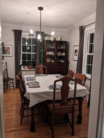 3beds, 1.5bath gallery image 4