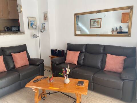 Top Airbnb: Oasis San Eugenio Ocean View Pool Large Terrace en Adeje
