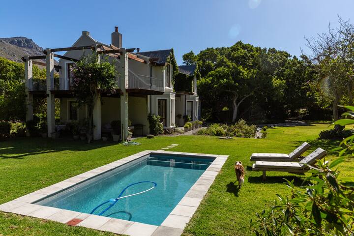 Bentwood Flower Farm gallery image 2