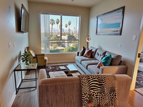 Popular Airbnb listing: LA Urban Oasis w/ Free WIFI and Secure Parking in Koreatown