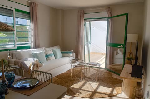Top Airbnb: Anc14, terrace and pool next to Playa El Ancla in El Puerto De Santa María
