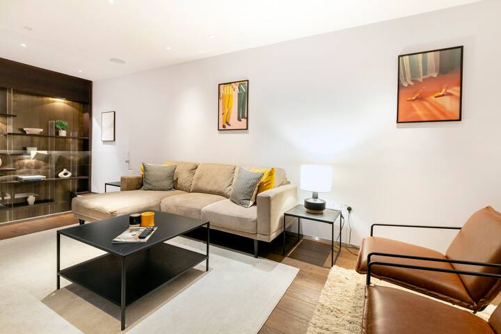 Gorgeous 3 bd House in Paddington – King Size bed gallery image 4