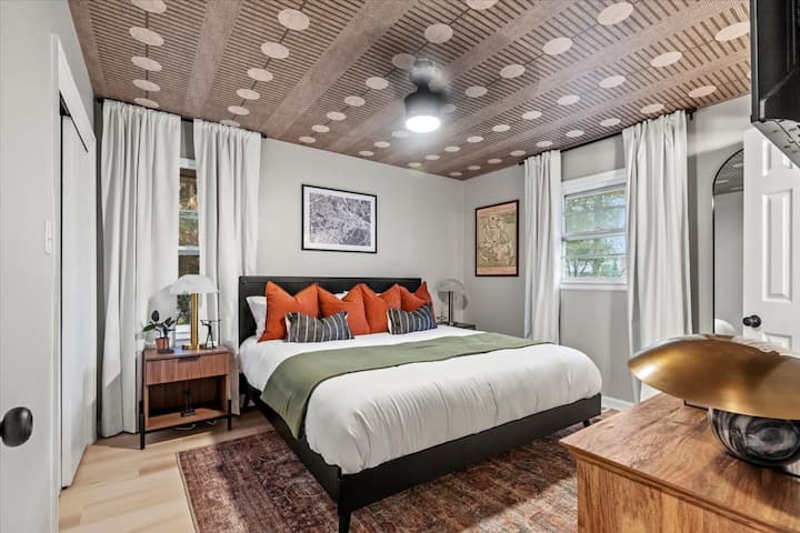 Të gjitha aspektet e kësaj hapësire janë krijuar për t 'u dhënë vizitorëve tanë qëndrimin më luksoz. 