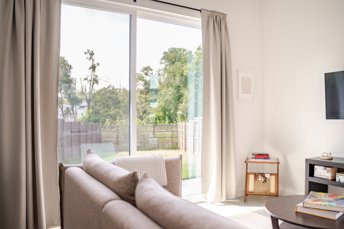 A Home away from Home: Austin Casita.