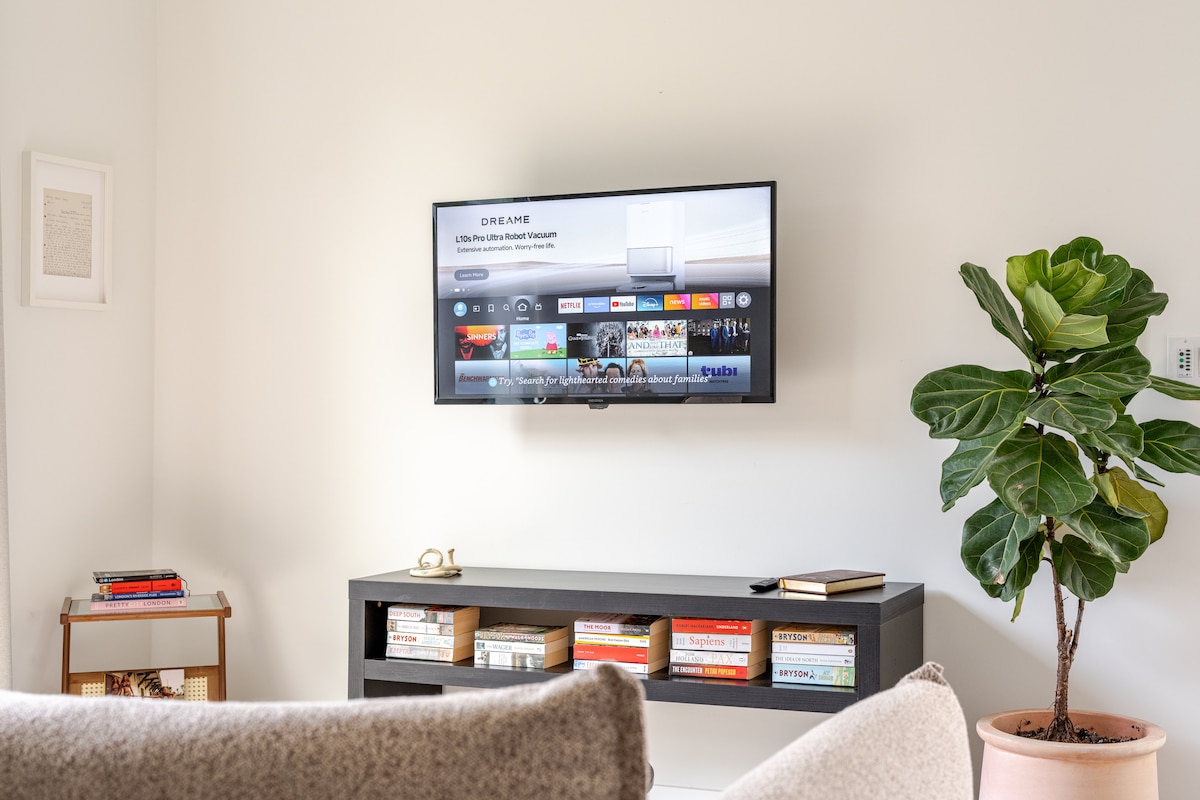A Home away from Home: Austin Casita.