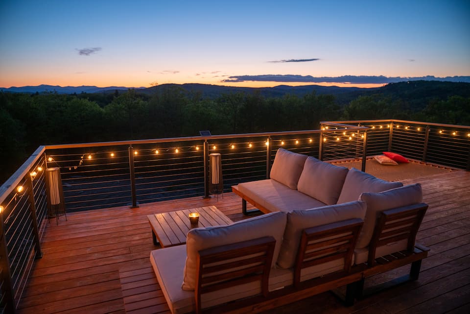 An architect-designed cabin facing the White Mountains, Norway, Maine, United States, photo 9 of 10