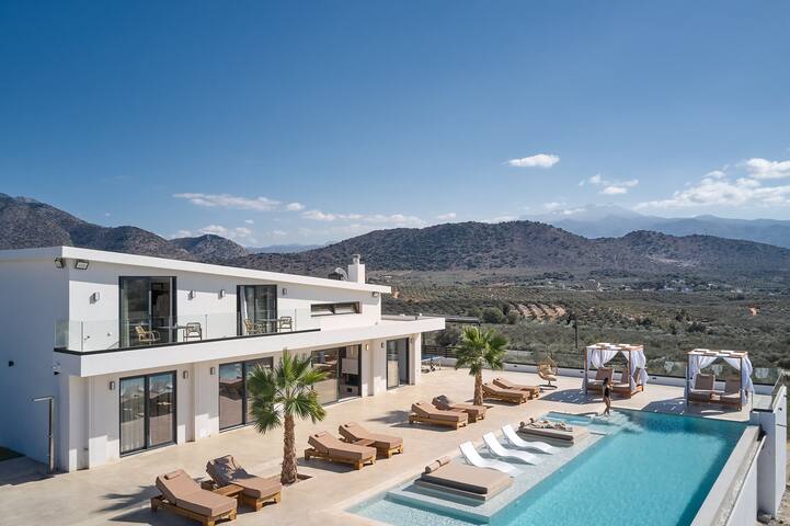 Liodentra Villa, Sports & Wellness with 120m² Pool gallery image 2