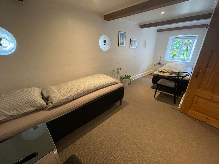 Schlafzimmer 2