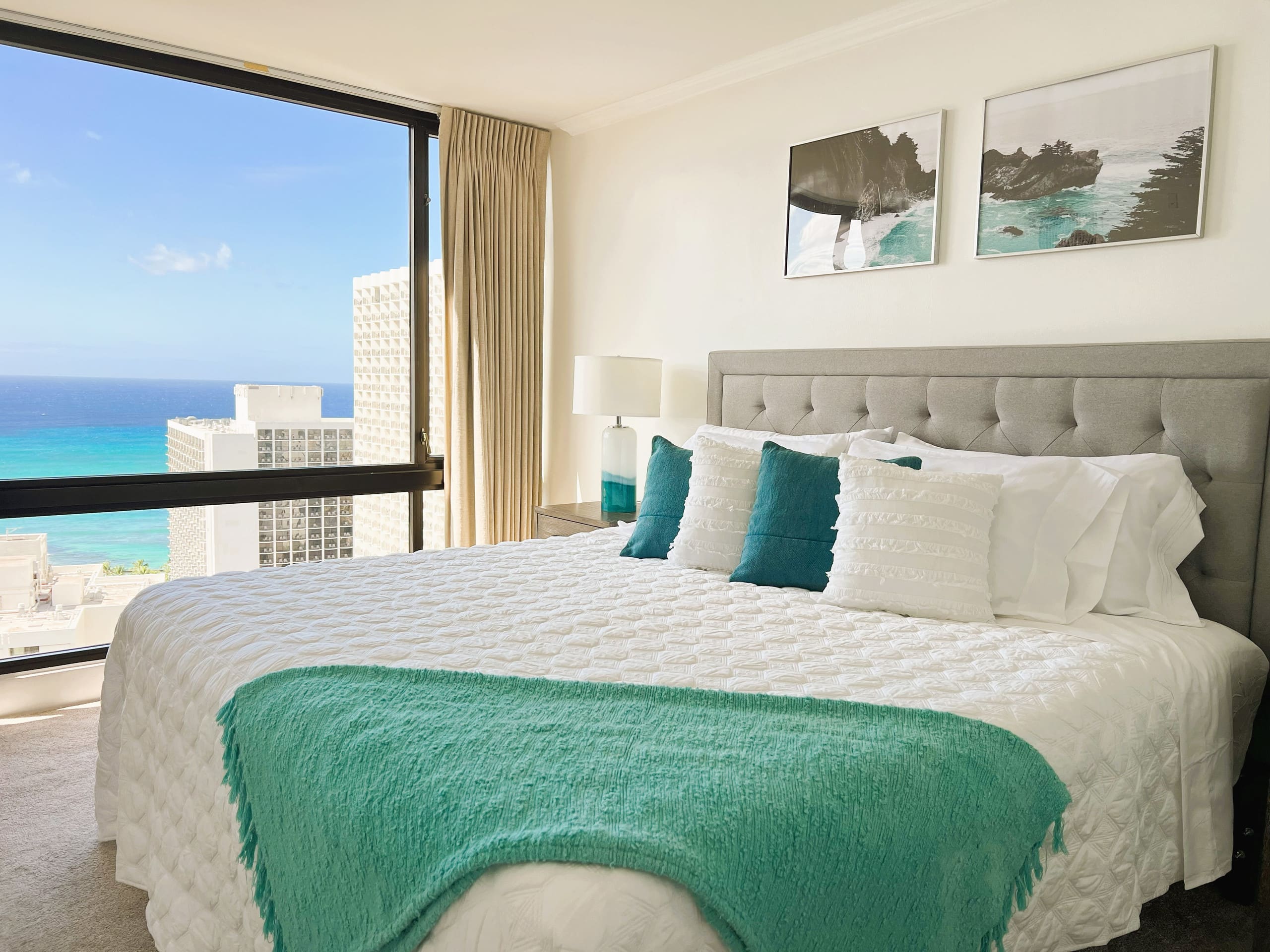 Condo in Honolulu · ★4.87 · 1 bedroom · 2 beds · 1 private bath - Image 14