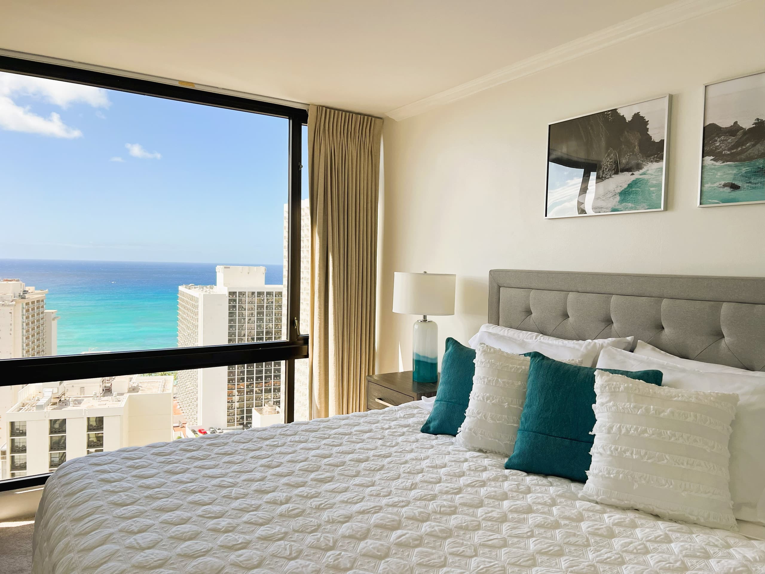 Condo in Honolulu · ★4.87 · 1 bedroom · 2 beds · 1 private bath - Image 18