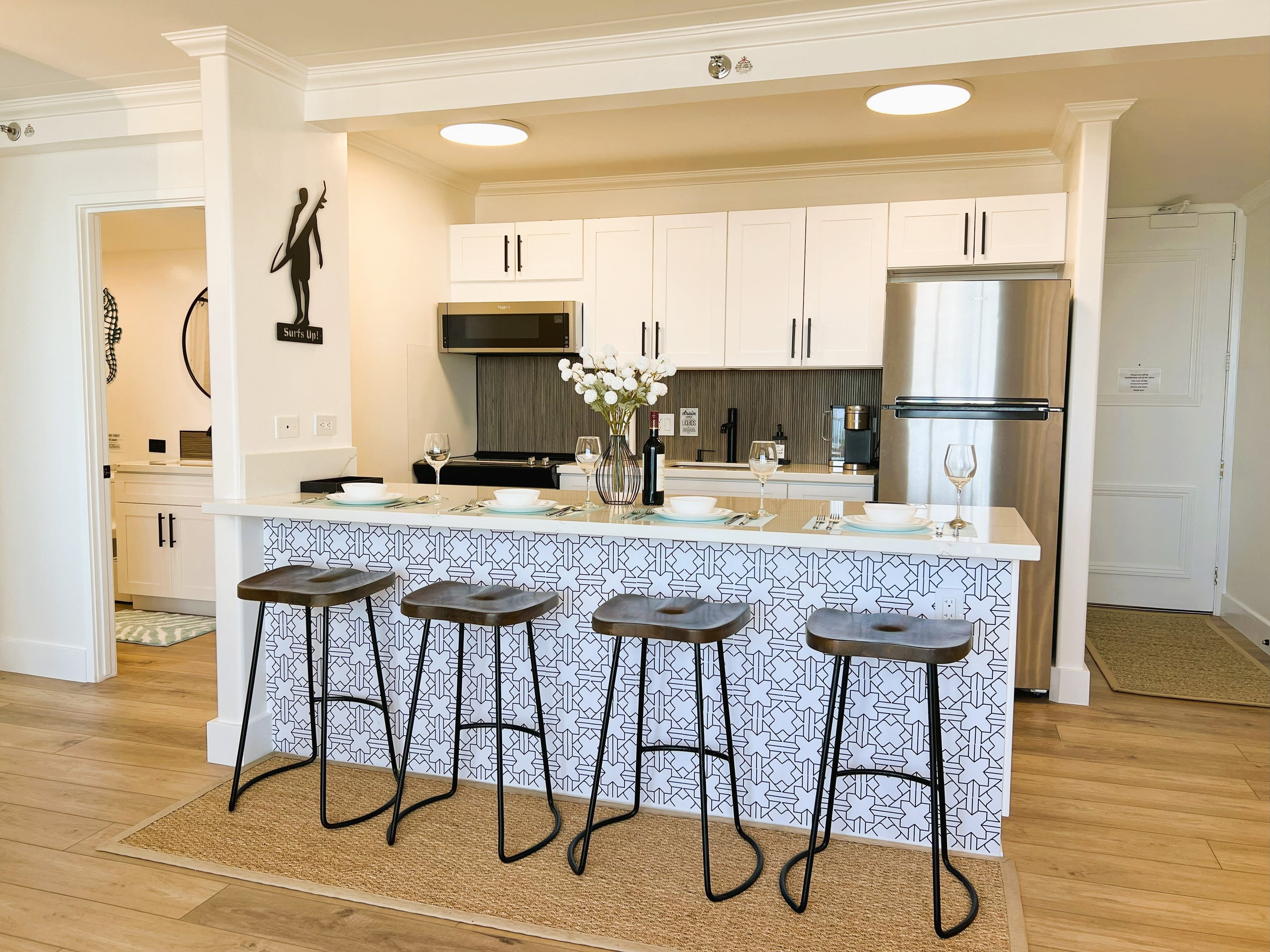 Condo in Honolulu · ★4.87 · 1 bedroom · 2 beds · 1 private bath - Image 7
