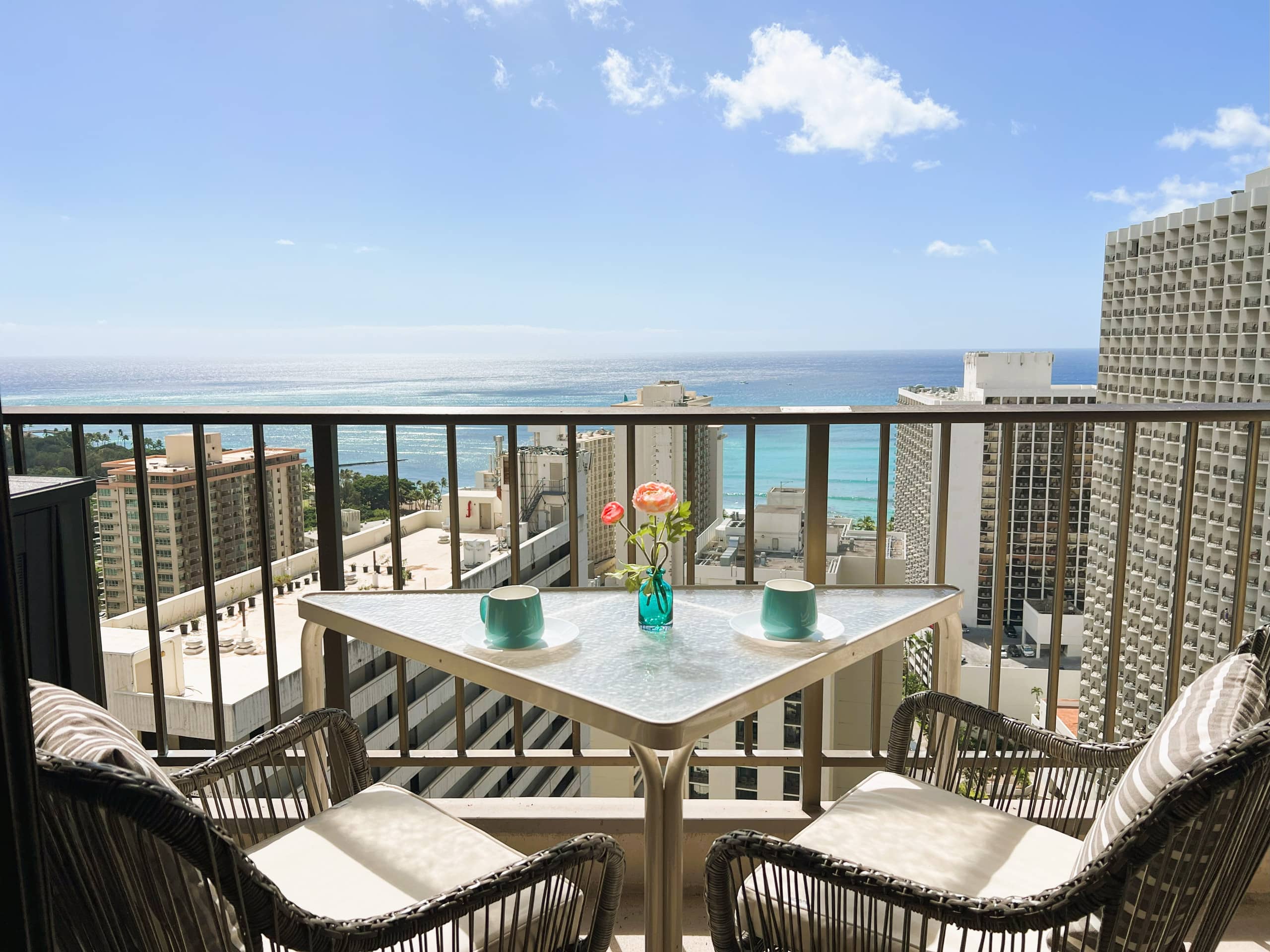 Condo in Honolulu · ★4.87 · 1 bedroom · 2 beds · 1 private bath - Image 27