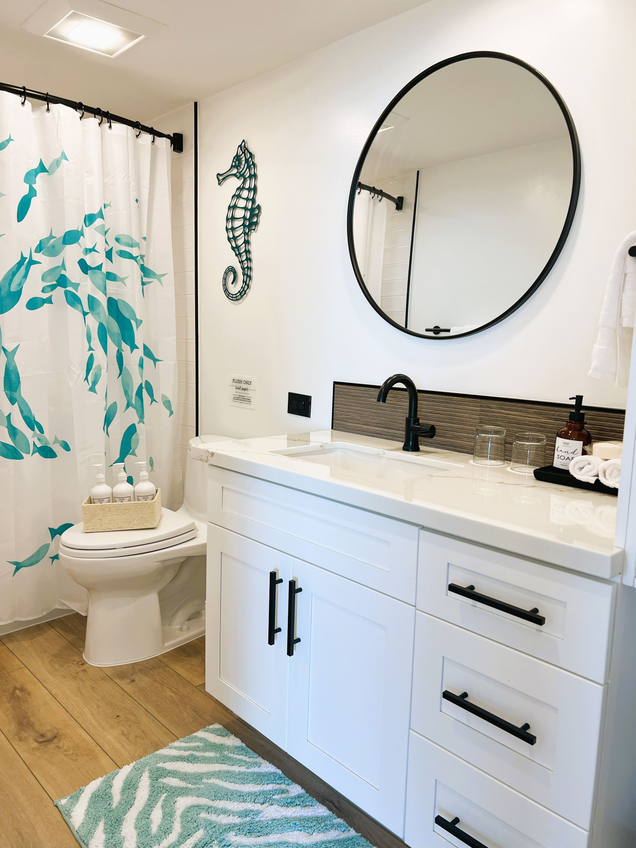 Condo in Honolulu · ★4.87 · 1 bedroom · 2 beds · 1 private bath - Image 22