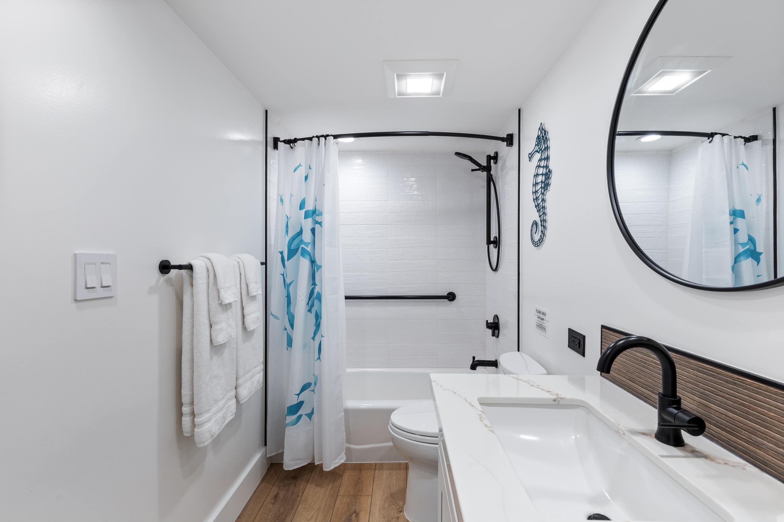 Condo in Honolulu · ★4.87 · 1 bedroom · 2 beds · 1 private bath - Image 45