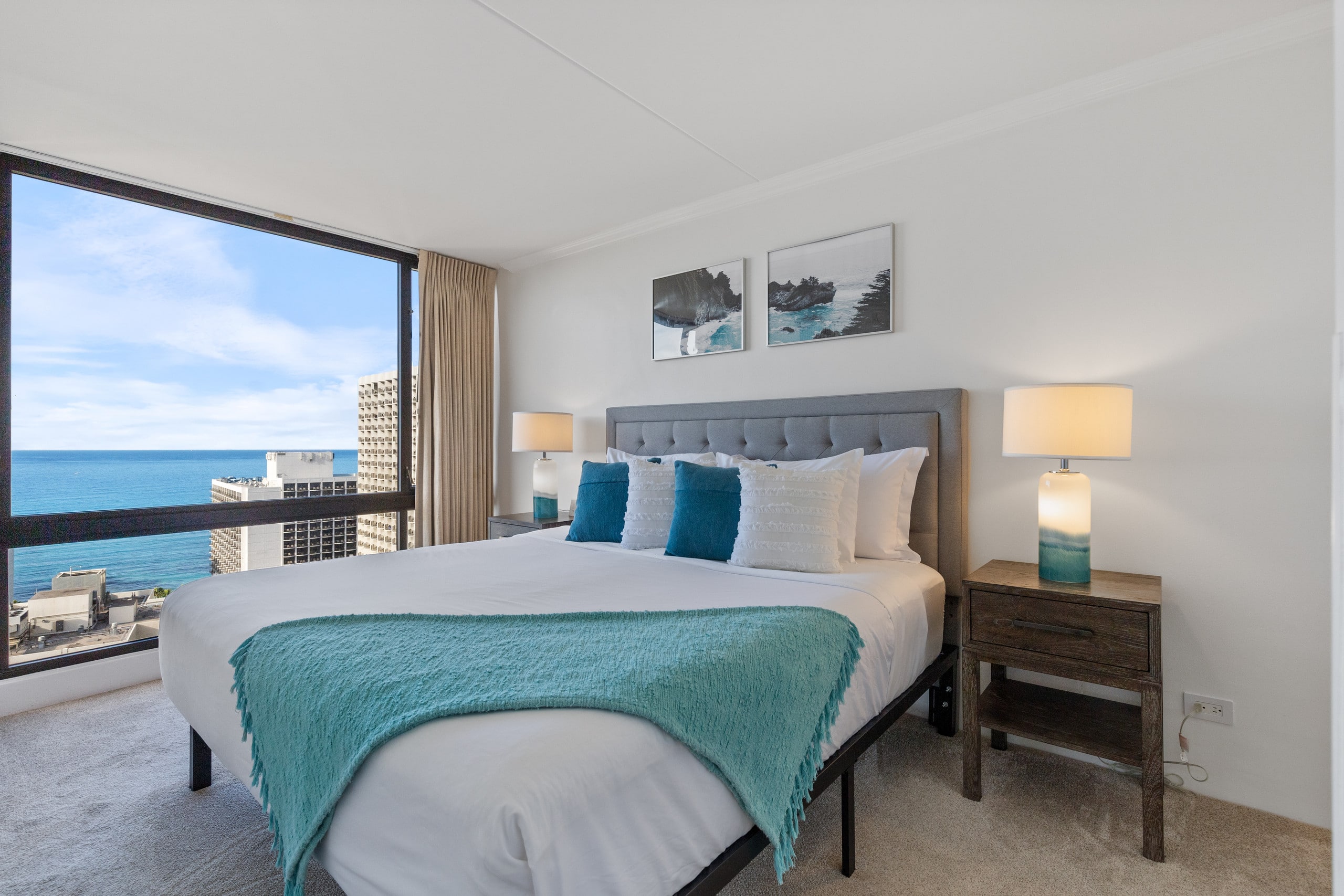 Condo in Honolulu · ★4.87 · 1 bedroom · 2 beds · 1 private bath - Image 40
