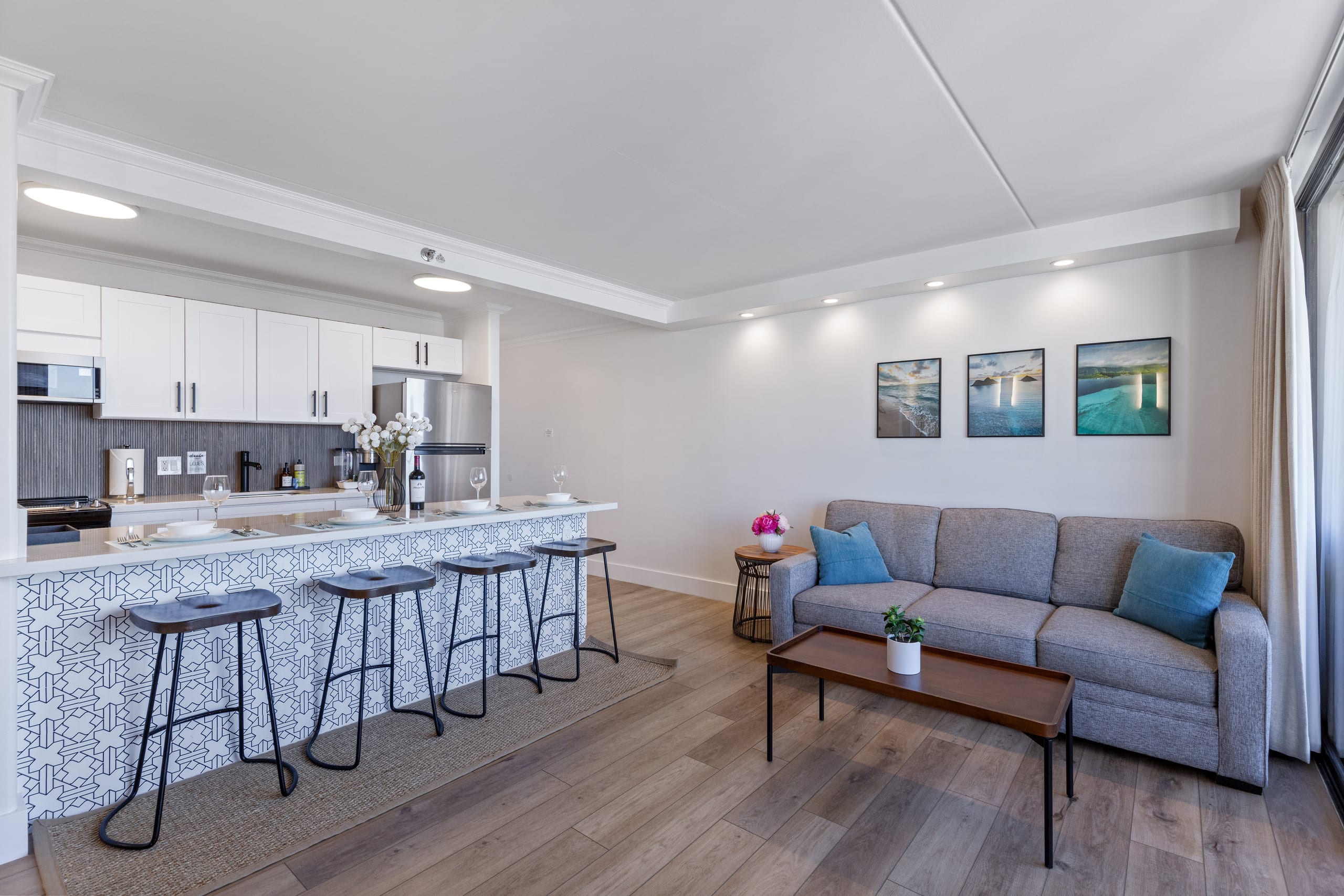 Condo in Honolulu · ★4.87 · 1 bedroom · 2 beds · 1 private bath - Image 37
