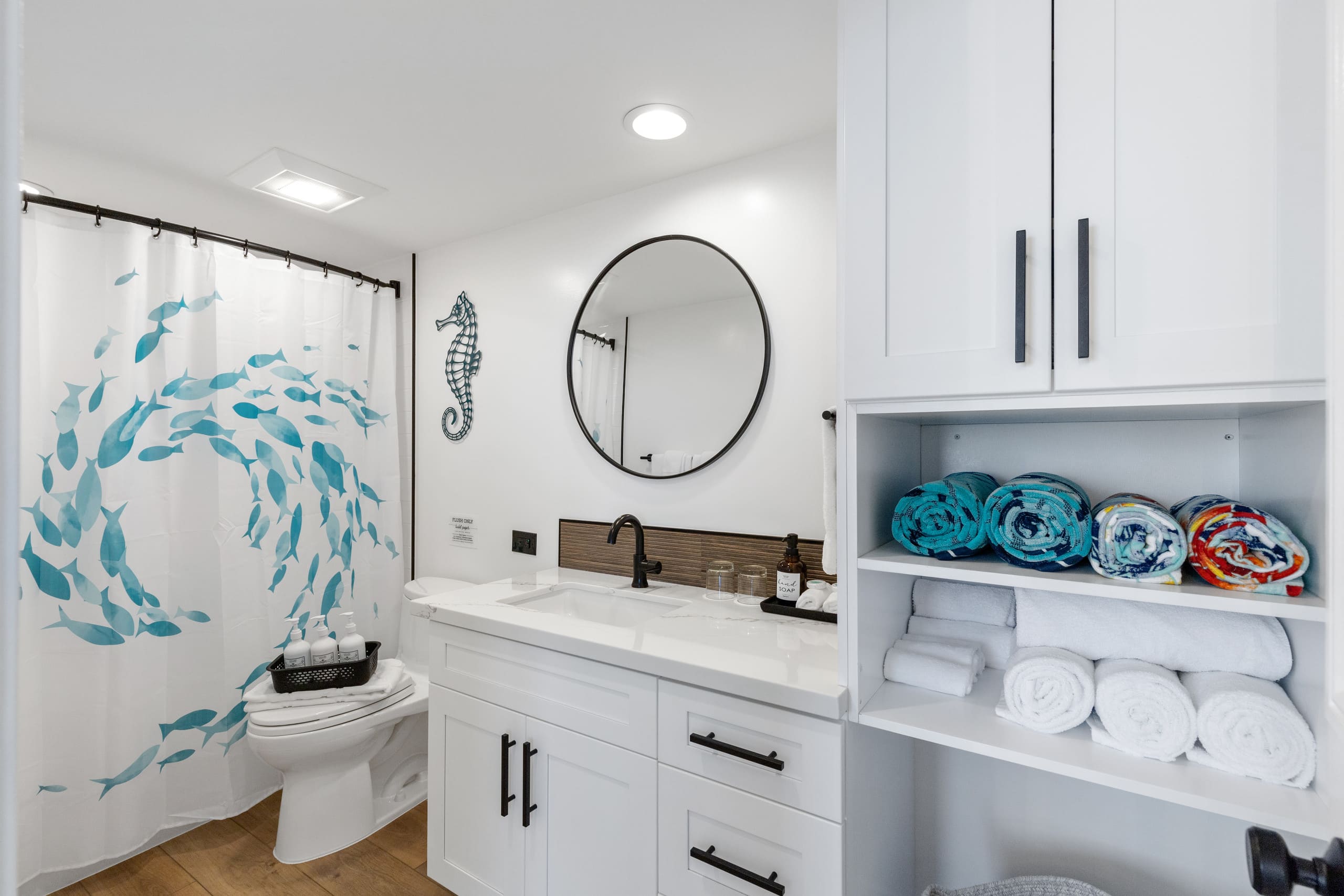 Condo in Honolulu · ★4.87 · 1 bedroom · 2 beds · 1 private bath - Image 44