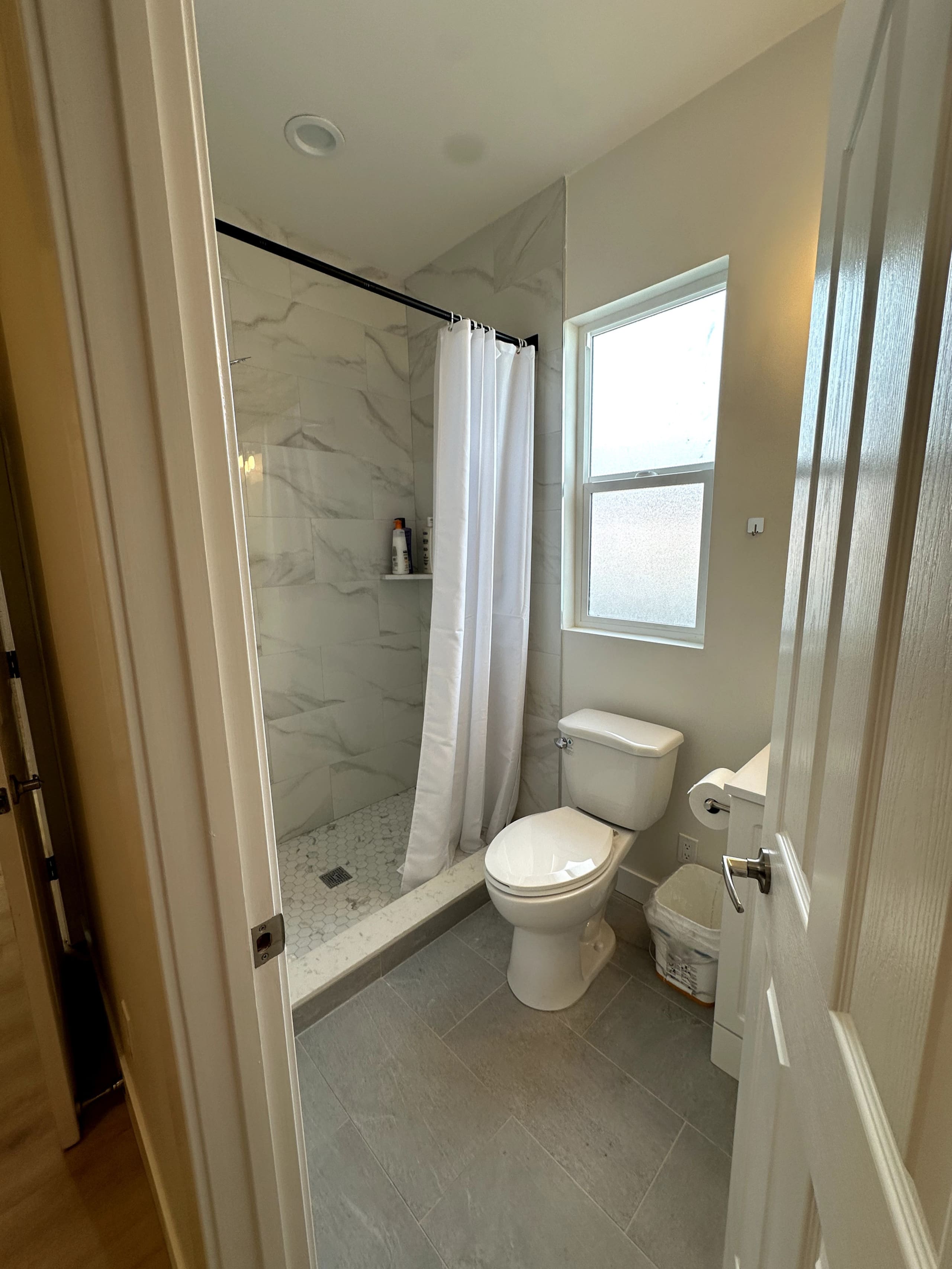 New San Leandro Gem Near Marina Park - Photo 7