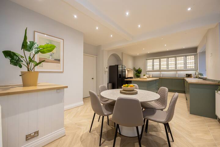 The Coach House Grade II Listed gallery image 2