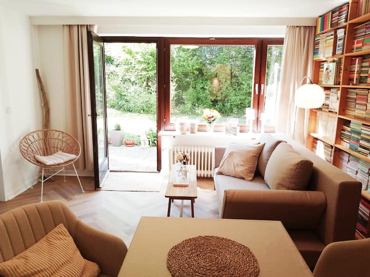 Apartment with feel-good character