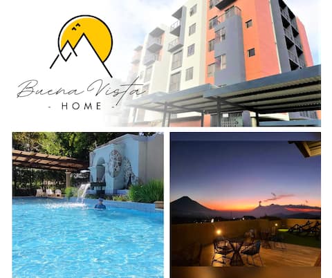 7 km from Antigua, Pool and Volcano View