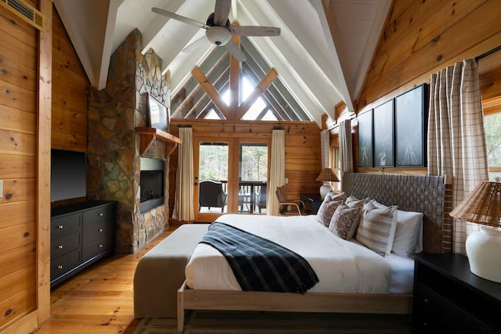Master bedroom with King Bed, Fireplace, TV, Private Deck, Private On-Suite