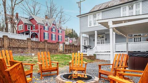 Hidden Speakeasy • Hot Tub • Sauna • Game Room