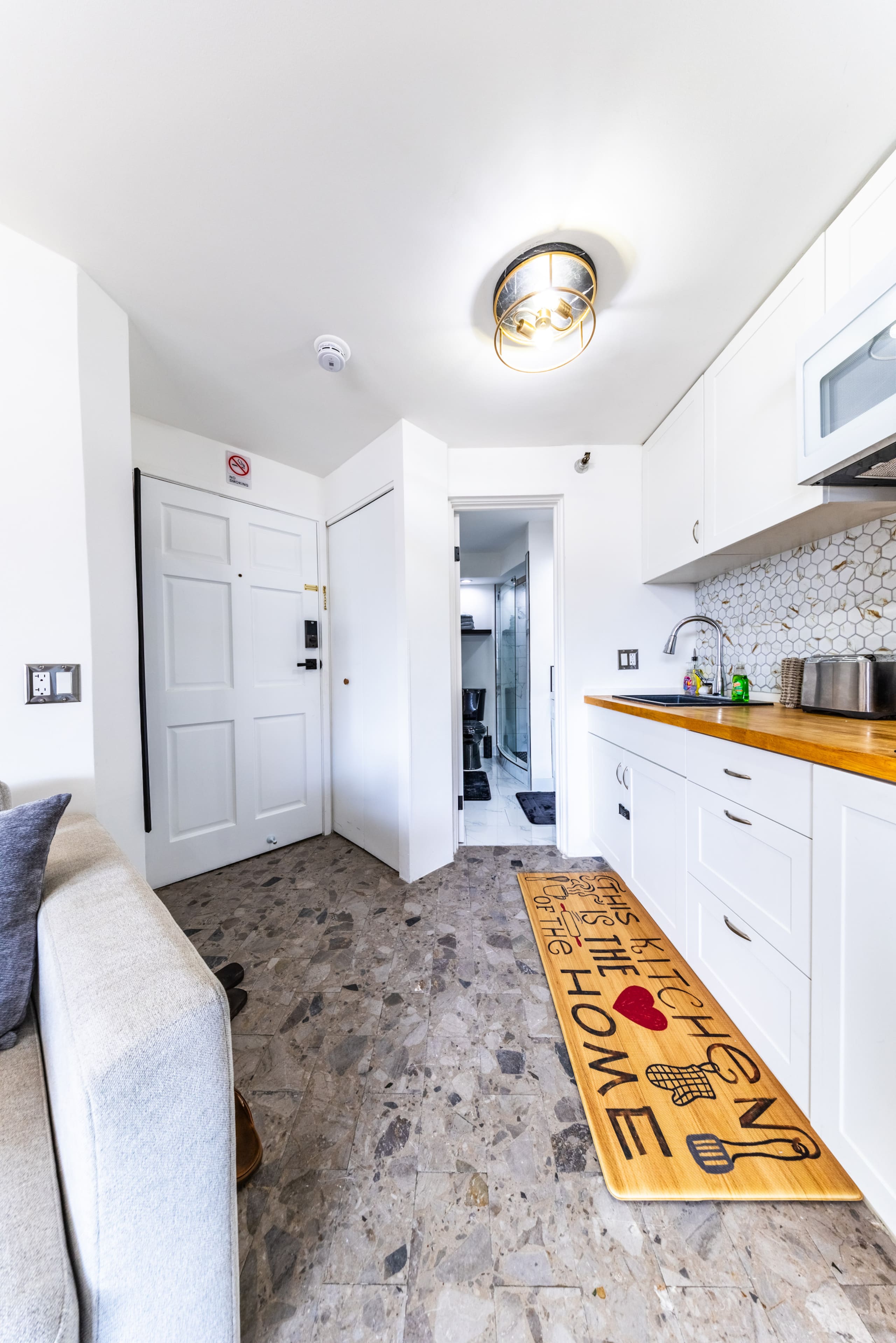 Condo in Honolulu · ★4.9 · 1 bedroom · 2 beds · 1 bath - Image 3