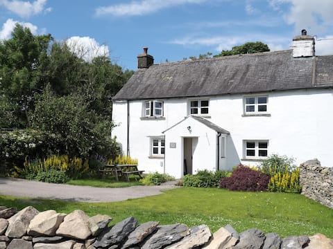 New Listing
Cosy Lakeland Cottage