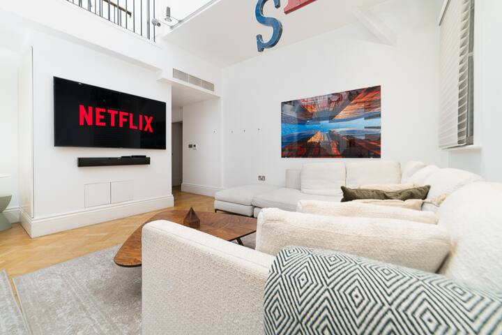 Oxford Street 3Bedroom AC Penthouse & Roof Terrace gallery image 3