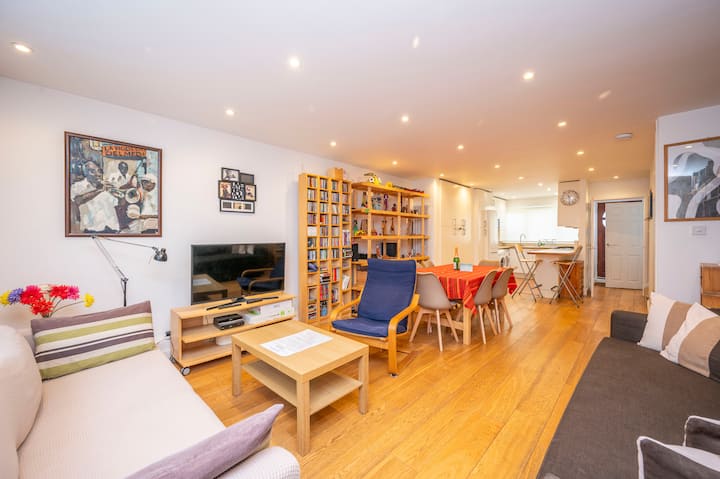Lovely 2bed With Parking And Private Patio - Londyn
